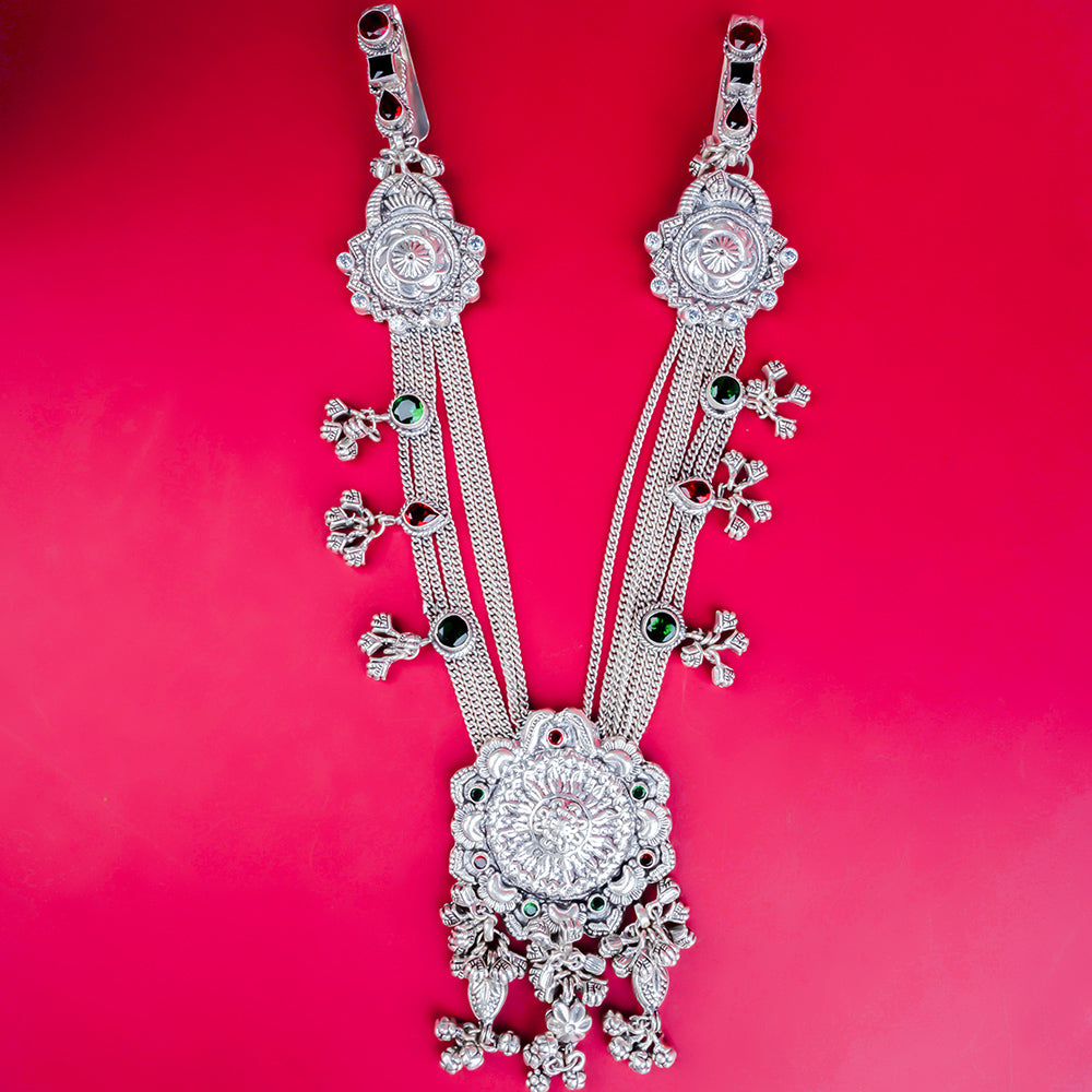 Single Heavy Jooda With Beautifull Broch